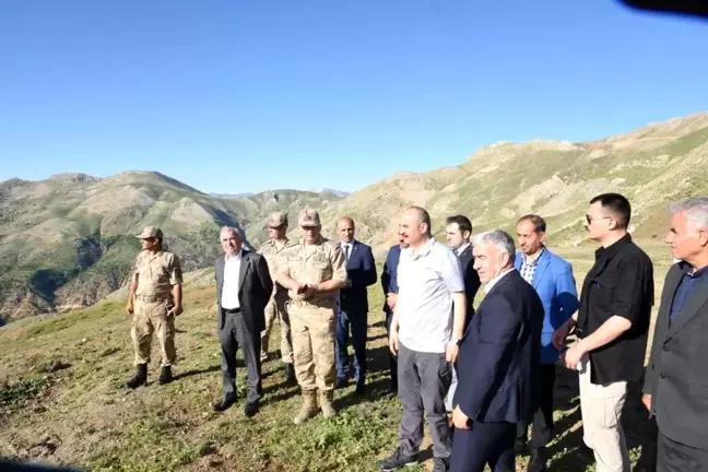 Vali Canalp, Yücebağ kırsalında vatandaşlarla bir araya geldi