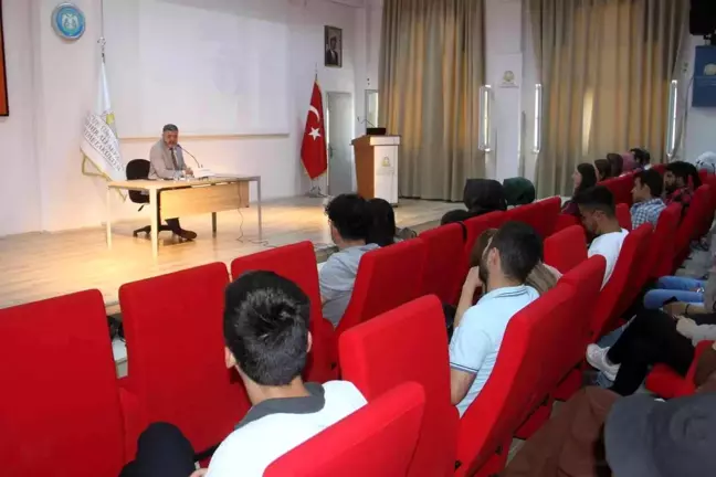 Beyşehir'de 15 Temmuz Demokrasi ve Milli Birlik Gençlik Konferansı