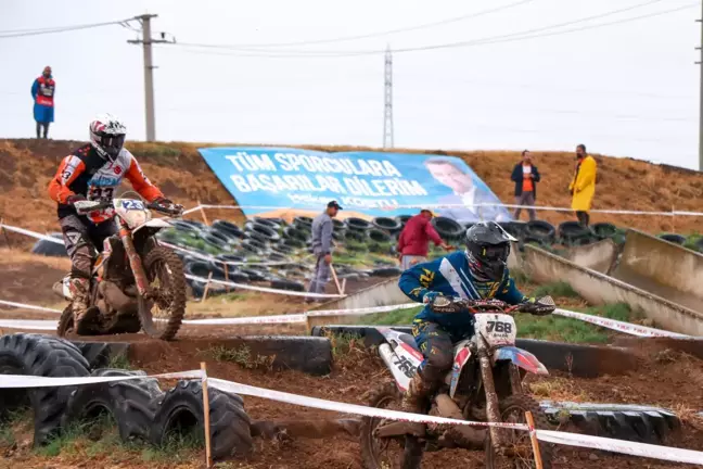 Türkiye Süper Enduro Şampiyonası'nın üçüncü ayak yarışı İzmir'de tamamlandı