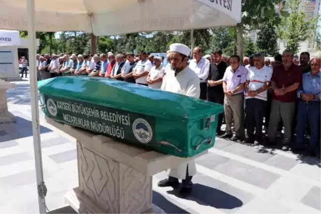Son dakika haberi... Kızılırmak'ta ölü bulunan Murat, toprağa verildi
