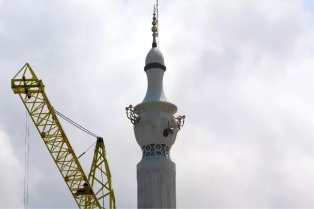 Giresun'da caminin minaresi 'semaver' şeklinde