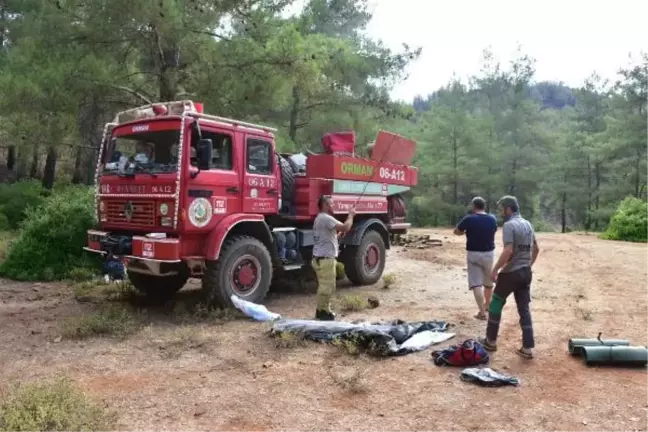 Marmaris'teki orman yangınına günde 2 saat uyuyarak müdahale ettiler