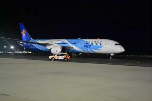 Wuhan'dan İstanbul'a iki buçuk yıl aradan sonra ilk yolcu uçağı indi