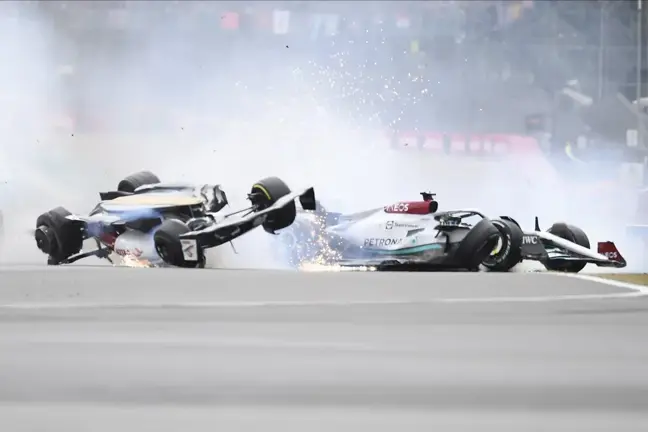 Son dakika haber... Formula 1'de korkutan kaza