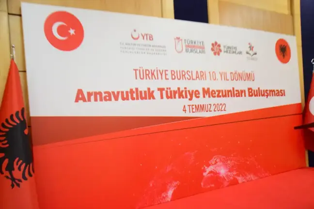 YTB tarafından Arnavutluk'ta Türkiye Mezunları Buluşması düzenlendi