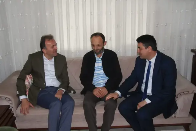 Bakan Yardımcısı Duran, Sakarya'da bayram ziyaretlerinde bulundu