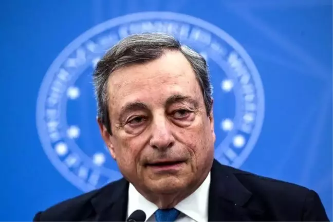 İtalya basınında Başbakan Draghi'nin istifa kararı: 'Süper Mario'yu da harcadık, kaos riski var'