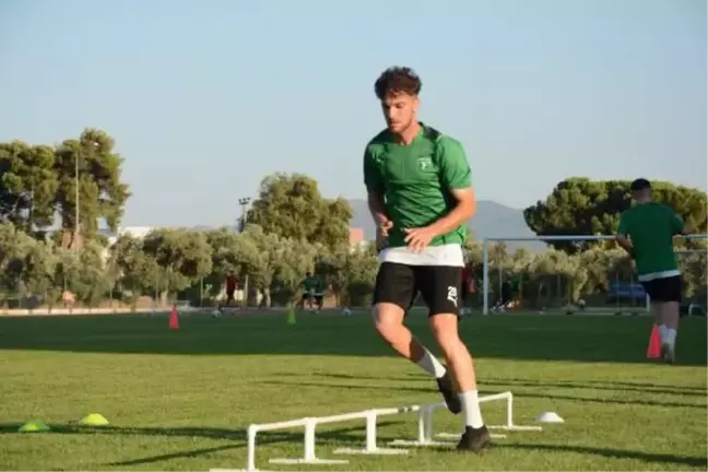 Efeler 09 Ömer'i aldı