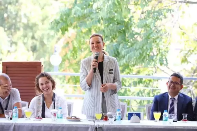DEÜ'de Nükhet Hotar bir dönem daha rektörlüğe atandı