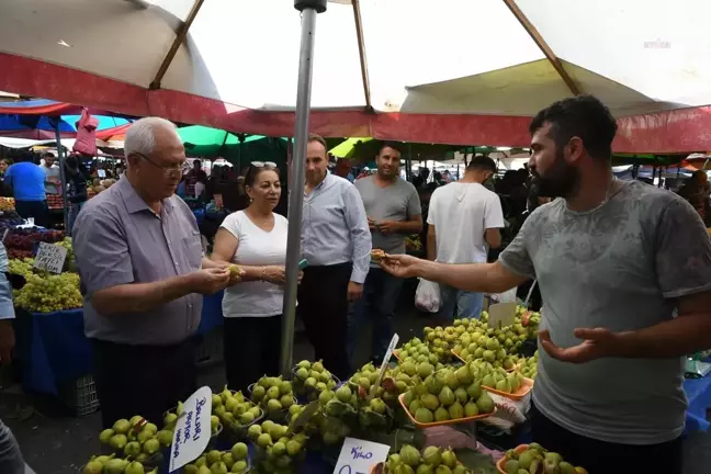 İzmir yerel haberleri: Karabağlar Belediye Başkanı Selvitopu, Devrim Mahallesi'ndeki Çalışmaları Yerinde İnceledi