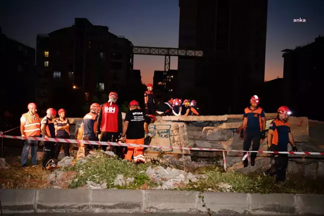 Beylikdüzü'nde Deprem Tatbikatı Yapıldı