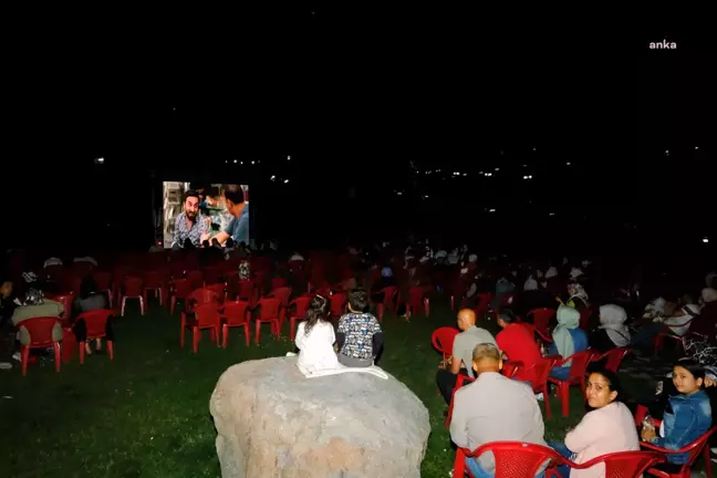 Eskişehir yerel haberleri... Eskişehir Büyükşehir Belediyesi'nin Açık Hava Sinema Geceleri, Sezonu Sivrihisar'da Kapattı