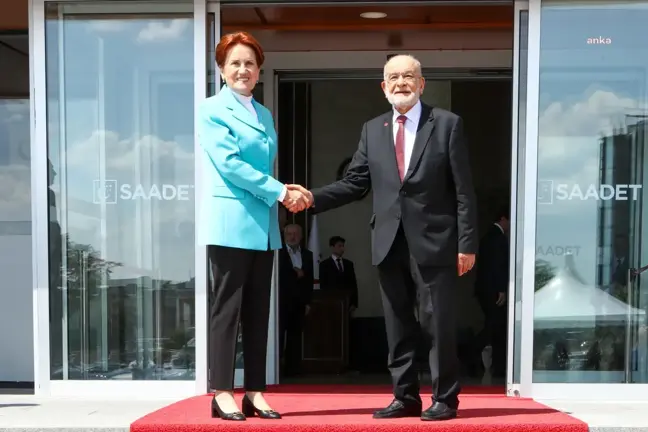 Akşener: Ortak Akıl, Saygı ve Makulün Işığında; Güçlü, Zengin ve Mutlu Bir Türkiye İçin Bir Araya Geldiğimiz Bu Kıymetli Toplantı İçin Tüm Genel...