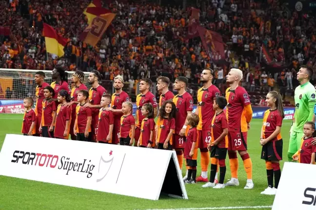 Galatasaray'da Seferovic'in yerine Gomis 11'de