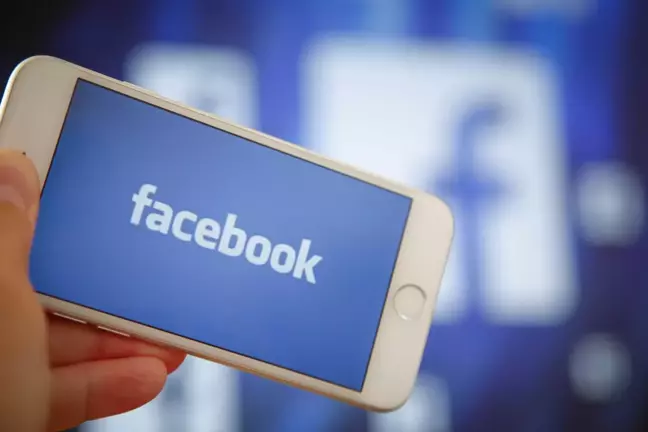 Facebook çöktü mü? Facebook'a neden girilmiyor? Facebook hatası ne?