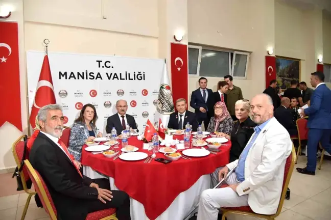 Manisa haberleri! Manisa Valiliğinden gaziler onuruna yemek