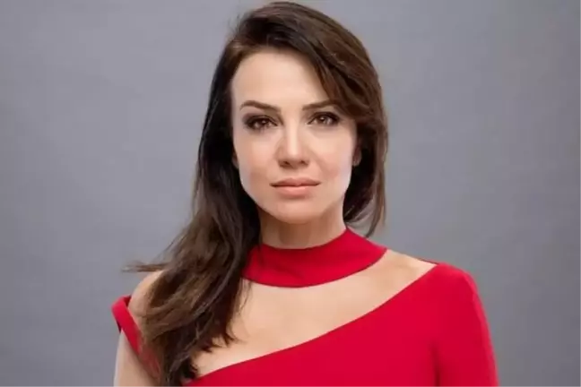 Deniz Uğur kimdir? Kaç yaşında, nereli, mesleği ne, hangi dizilerde rol aldı? Deniz Uğur'un hayatı ve biyografisi!