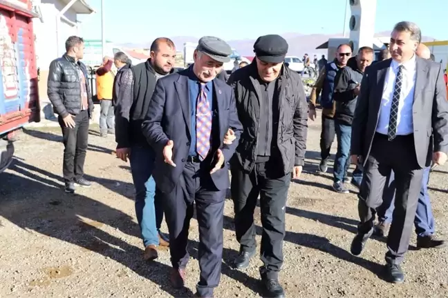 Başkan Demir'den hayvan pazarına ziyaret