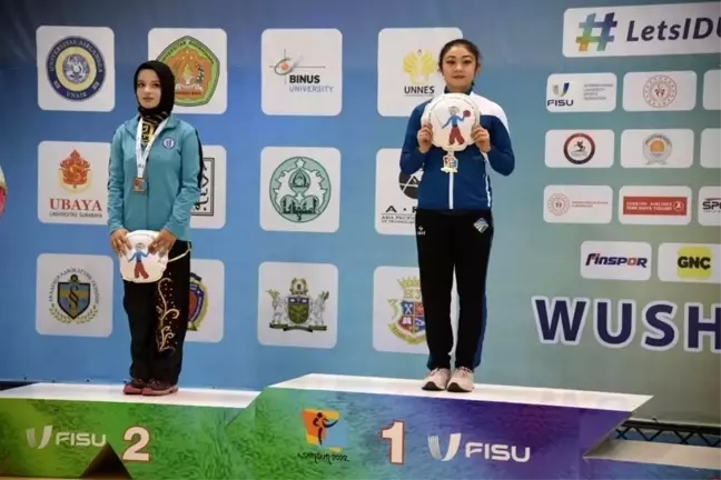 BARÜ'lü sporcu Akyüz'den gümüş madalya