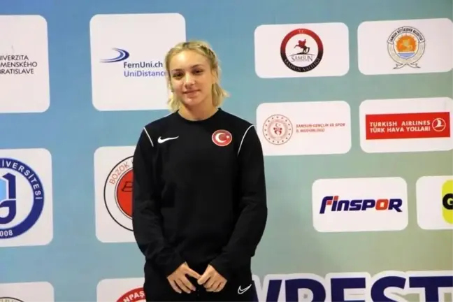 Düzce spor haberi: Düzce Üniversitesi öğrencisi Emine Çakmak dünya şampiyonu oldu