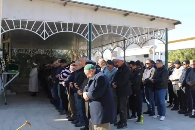 Sömestirde ziyarete gittiği anneannesiyle evde ölü bulunan Ecrin, son yolculuğuna uğurlandı