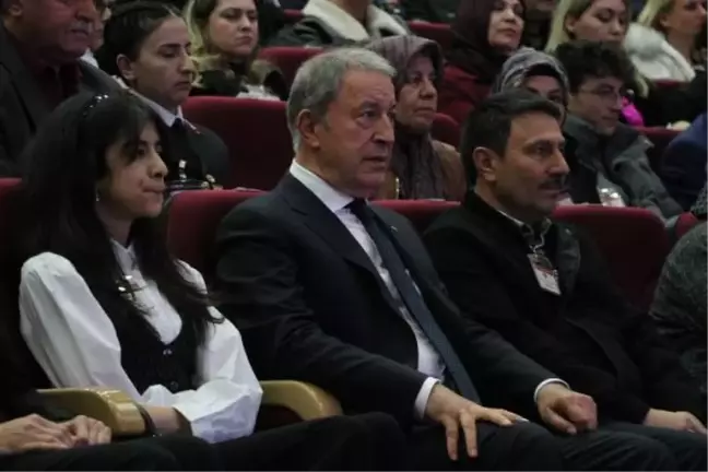 Bakan Akar: Yıl başından itibaren 306 terörist etkisiz hale getirildi