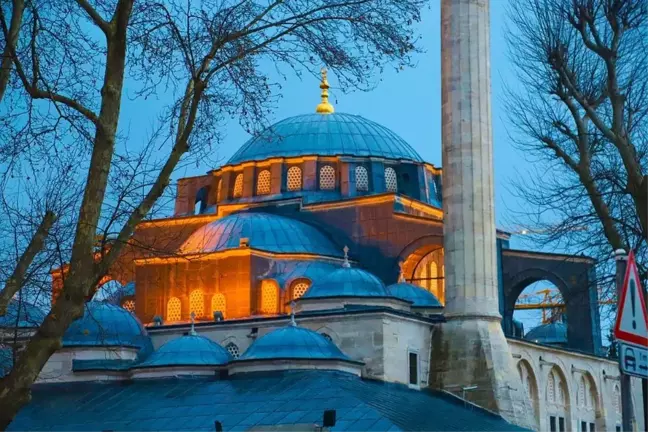 Düzce, Edirne, Elazığ iftar vakti ne zaman? 13 Nisan Perşembe Düzce, Edirne, Elazığ iftar saat kaçta okunuyor?