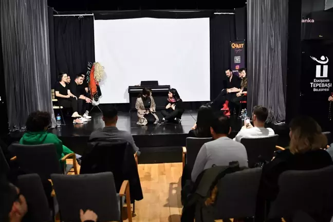 Tepebaşı Belediyesi Ev Sahipliğinde Doğaçlama Tiyatro Gösterisi Düzenlendi
