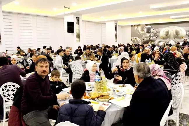 İftar buluşmaları devam ediyor