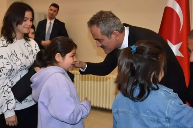 Bakan Özer, bayram namazını Ordu'da kıldı (2)