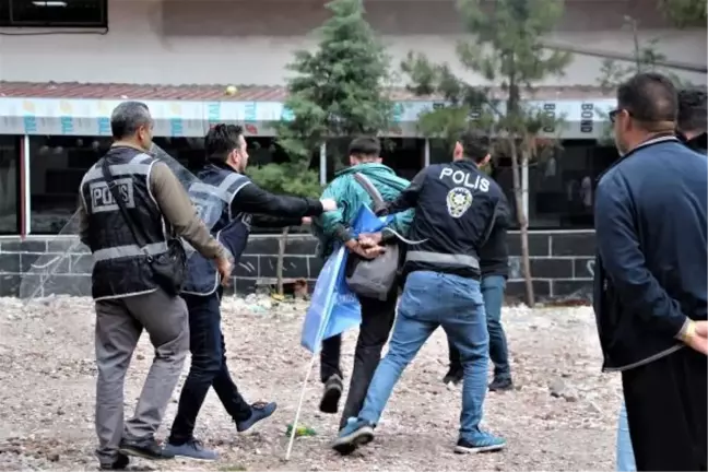 Diyarbakır merkezli 21 ilde terör operasyonu: 126 gözaltı (3)
