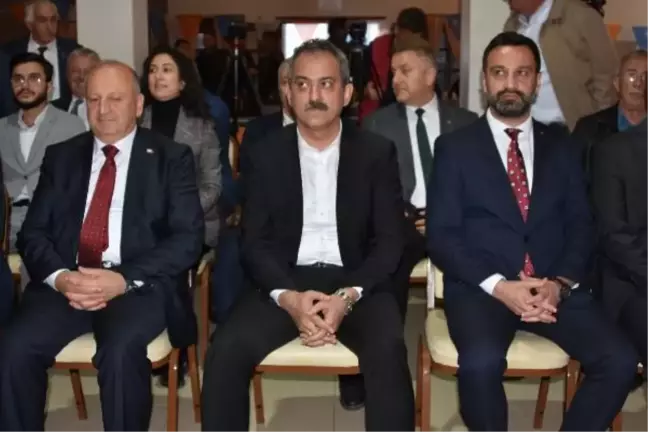Bakan Özer: MESEM Kanunu'ndaki değişiklikle çırak ve kalfadaki kadın sayısı arttı (3)
