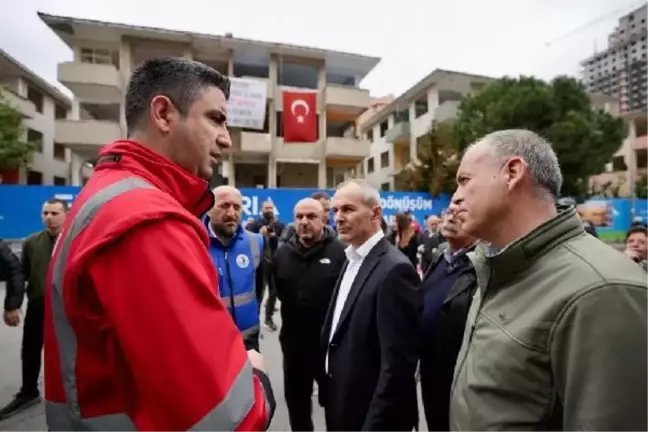 Kartal'da 160 Daireli Murat Sitesi Yıkıldı
