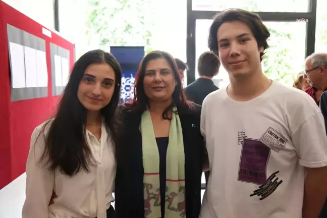 Aydın Büyükşehir Belediye Başkanı Çerçioğlu, 'Atatürk ve Gençlik' Temalı Yarışmanın Sergi Açılışını Yaptı