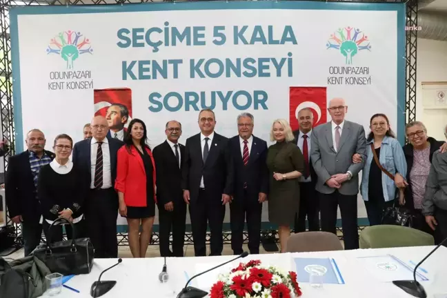Bülent Tezcan: Birinci Turda Milliyetçilik, Terör Suçlamaları Nedeniyle Kemal Kılıçdaroğlu'na Oy Vermeyenlere Sesleniyorum.