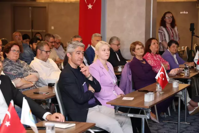 EMARÇEB, Türkiye'de Şehirleşme ve Deprem Gerçeği Çalıştayı Düzenledi