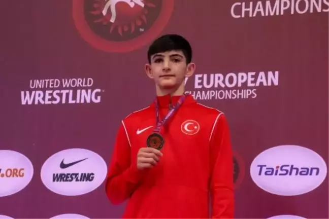 Milaslı genç güreşçi Avrupa üçüncüsü oldu