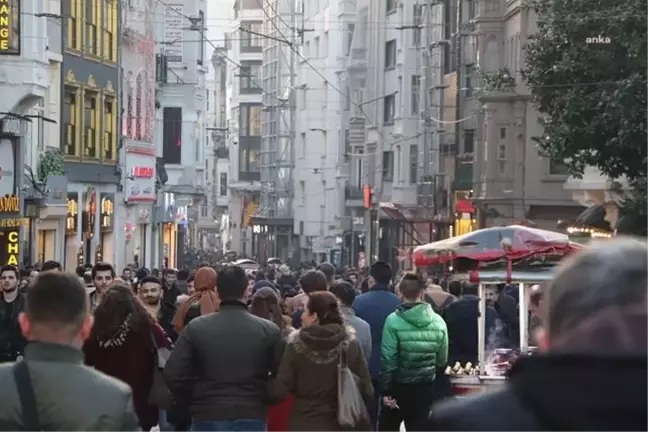 İstanbul Barometresi: İstanbulluların yüzde 24'ü borçlu, yüzde 40'ı kıt kanaat geçiniyor