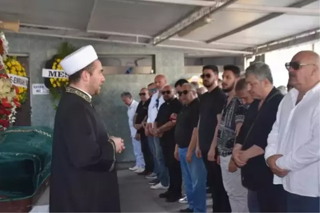 Keman virtüözü Mustafa Taşpınarlı son yolculuğuna uğurlandı