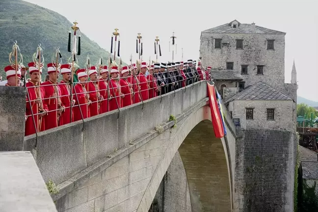 Milli Savunma Bakanlığı Mehteran Birliği Mostar Köprüsü'nde konser verdi
