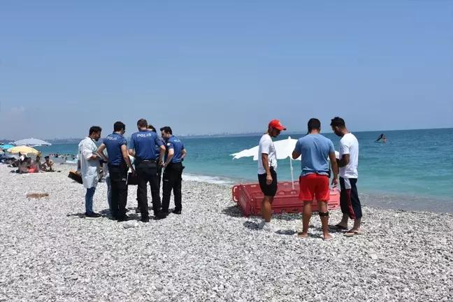 Trabzon'dan Tatil İçin Antalya'ya Gelen Genç Denizde Boğuldu