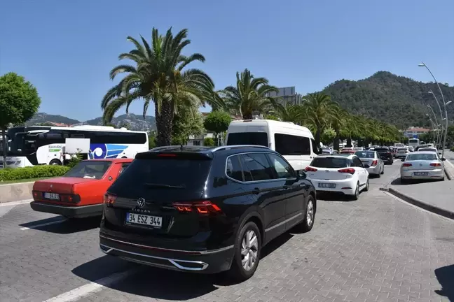 Muğla'da Kurban Bayramı tatilinde dönüş trafiği yoğunluğu yaşanıyor