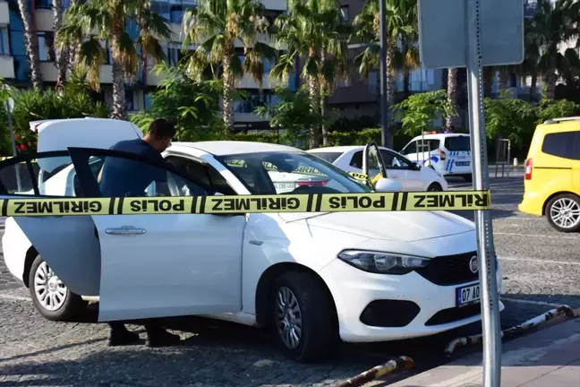 Antalya'da Kiralık Otomobilde Ölü Bulundu