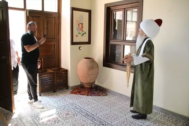 Çetin Altay, Akşehir'i gezdi