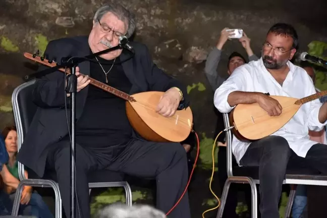 Arif Sağ'a Sevgi, Barış ve Dostluk Ödülü Verildi