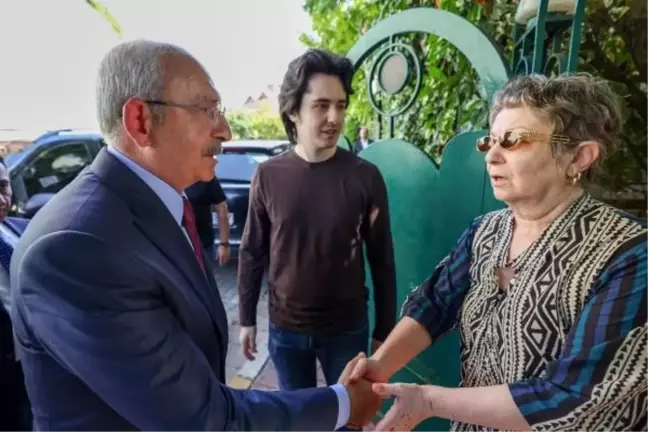 Kılıçdaroğlu, Özkan Uğur'un ailesine başsağlığı ziyaretinde bulundu