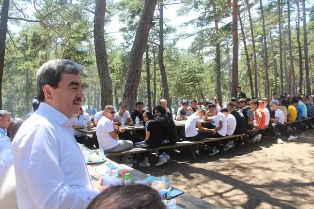 Amasya'da Türkiye Genelinde Derece Elde Eden Sporcular Piknikte Buluştu