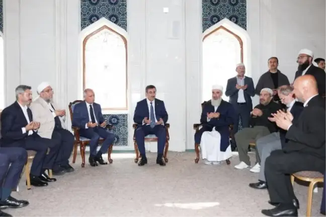 Cumhurbaşkanı Yardımcısı Cevdet Yılmaz, Seyyid Abdulbaki El-Hüseyni'nin Ailesini Ziyaret Etti