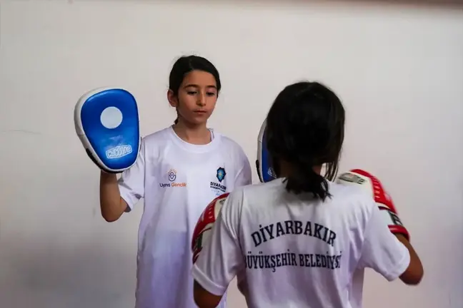 Diyarbakır Büyükşehir Belediyesi 30 Bin Çocuğa Ücretsiz Spor Eğitimi Veriyor