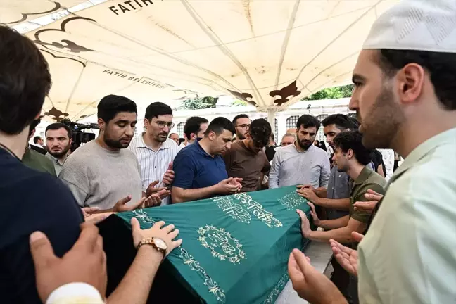 Milli Gazete Yazarı Mustafa Kasadar'ın Oğlu Muhammed Nuh Kasadar Toprağa Verildi